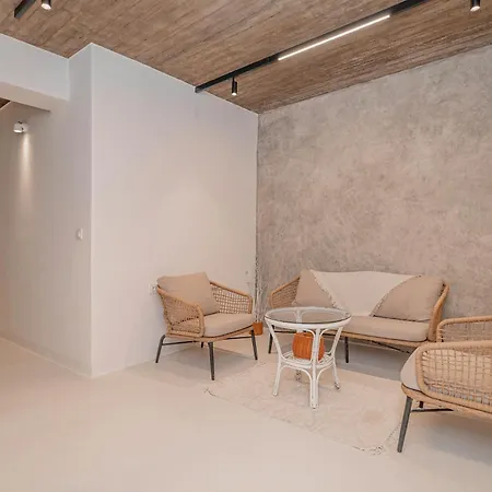 Terra & Olive Naxos *
